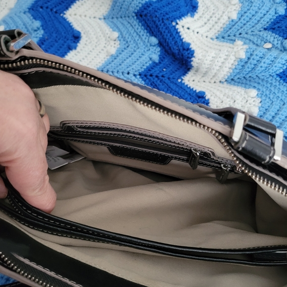 😀GUC Danier Leather Bag EUC - Picture 6 of 16